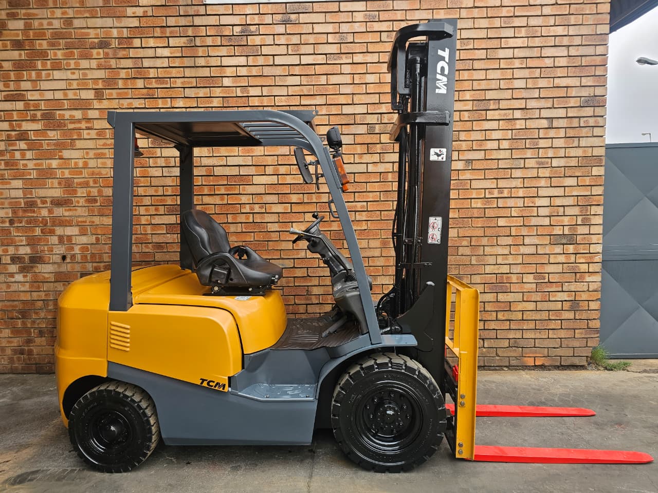 Forklift 21